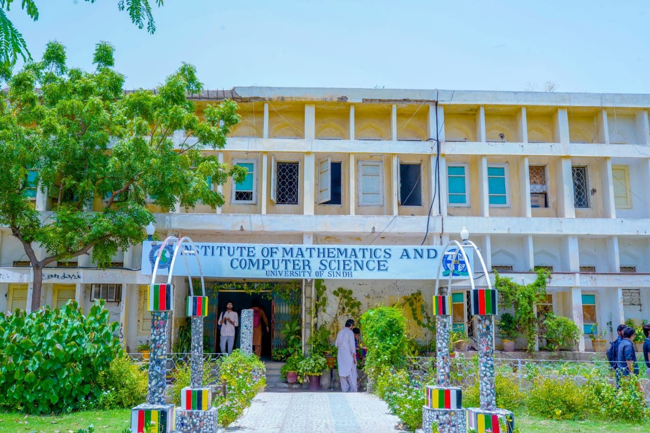 StatisticallyUOS campus view three
